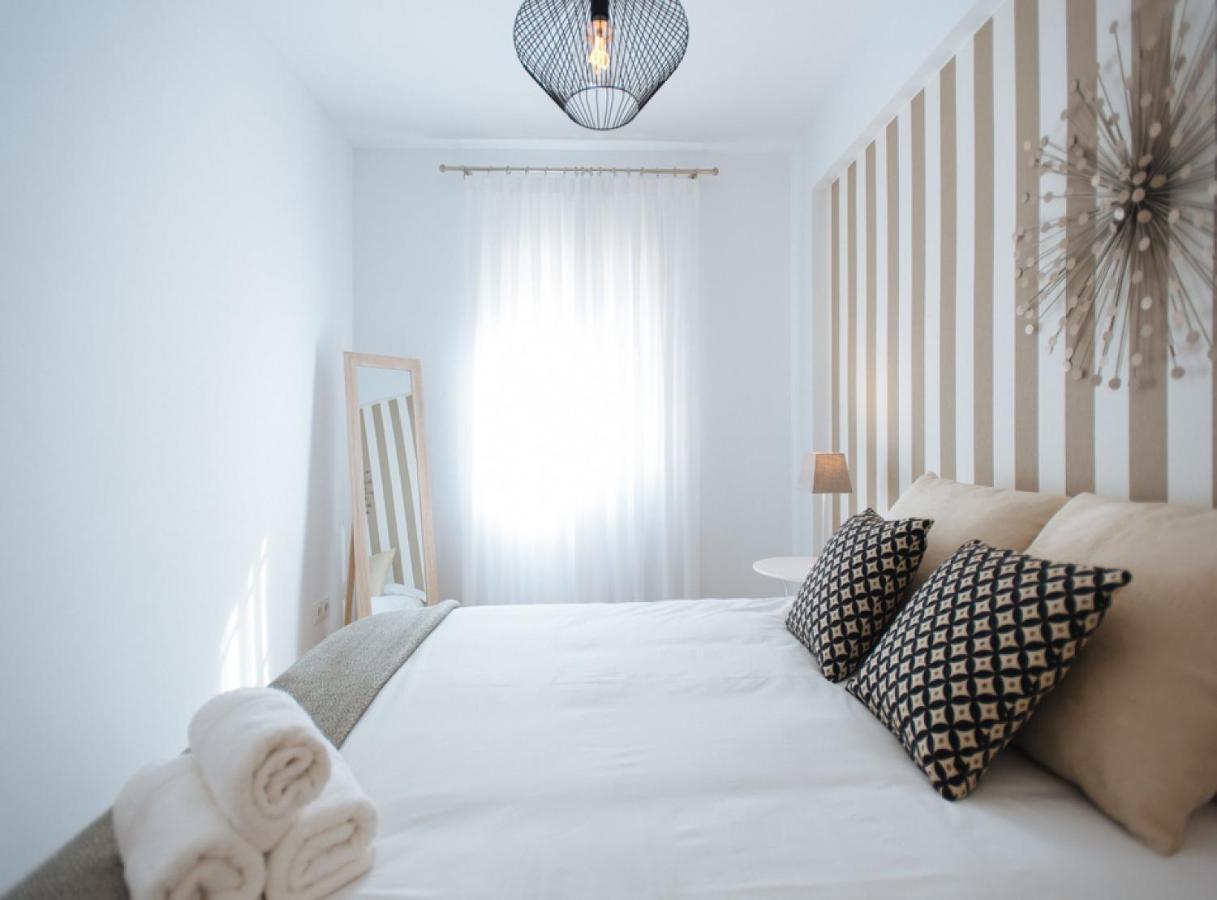 Azahares Suite Apartment Sevilla Dış mekan fotoğraf